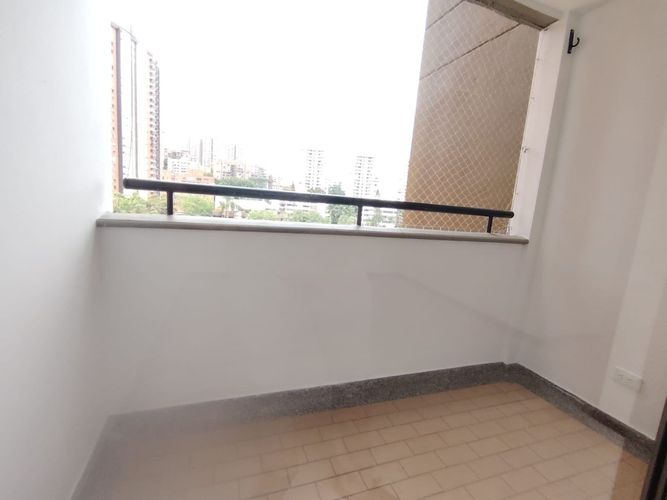 Apartamento de 3 alcobas en arriendo en Los Balsos, Medellín, 120 m² · foto 18 de 24