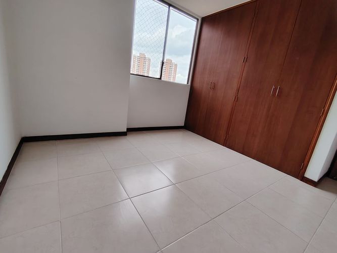 Apartamento de 3 alcobas en arriendo en Los Balsos, Medellín, 120 m² · foto 19 de 24