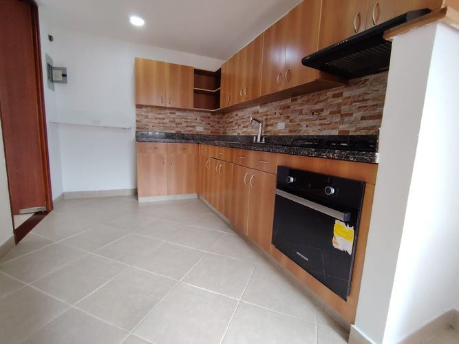 Apartamento de 3 alcobas en arriendo en Los Balsos, Medellín, 120 m² · foto 23 de 24