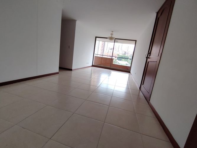 Apartamento de 3 alcobas en arriendo en Los Balsos, Medellín, 120 m² · foto 24 de 24