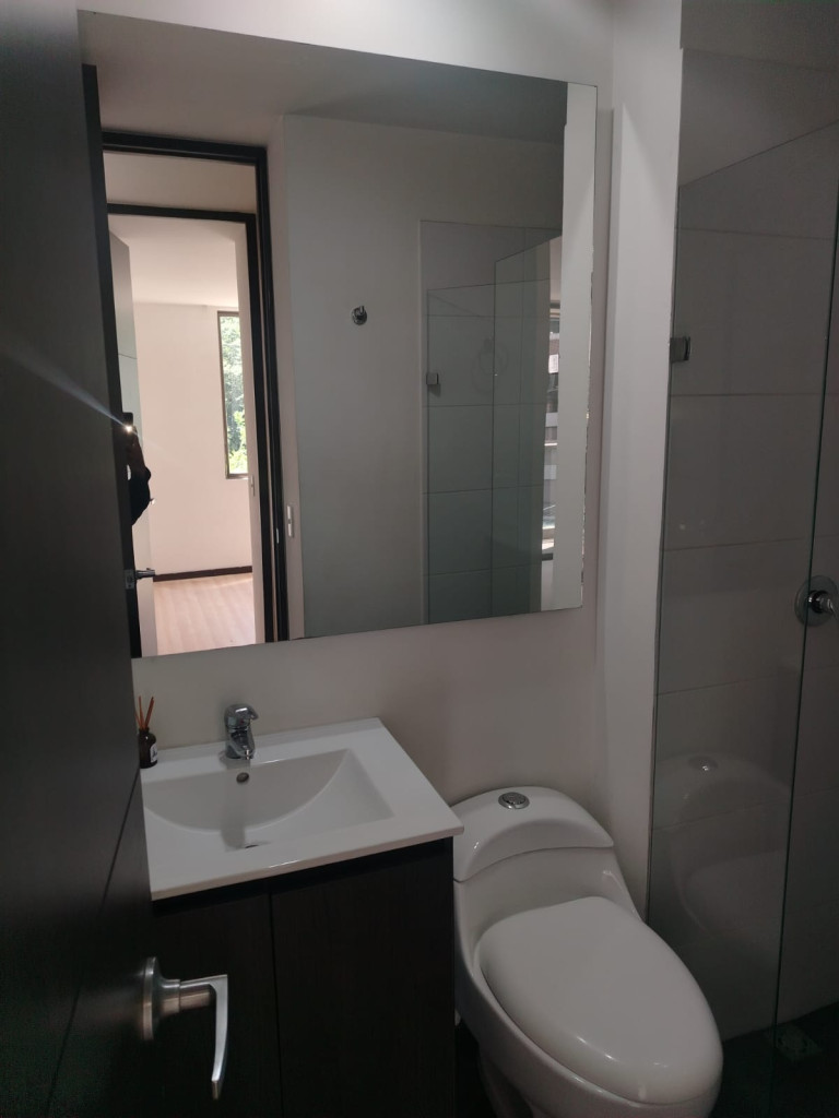 Apartamento en arriendo en Las Palmas, Medellín · foto 10 de 13