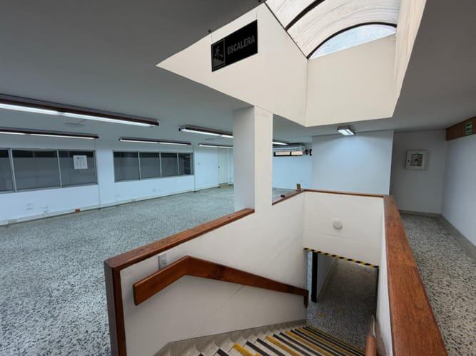 Oficina en arriendo en Prados Del Norte, Cali, 754 m² · foto 14 de 24