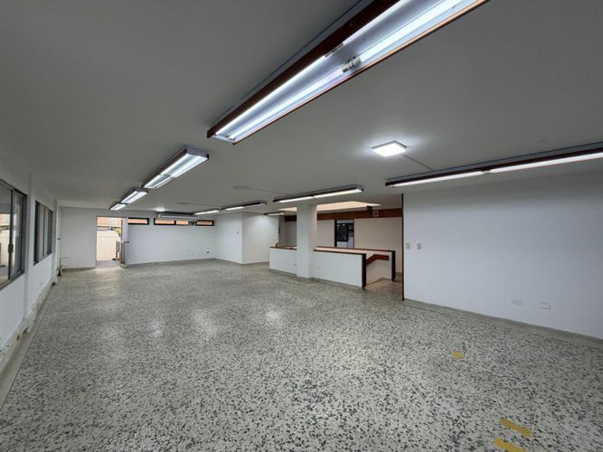 Oficina en arriendo en Prados Del Norte, Cali, 754 m² · foto 19 de 24