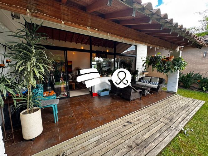 Casa de 3 alcobas en venta en Santa Elena, El Retiro, 429 m² · foto 23 de 24
