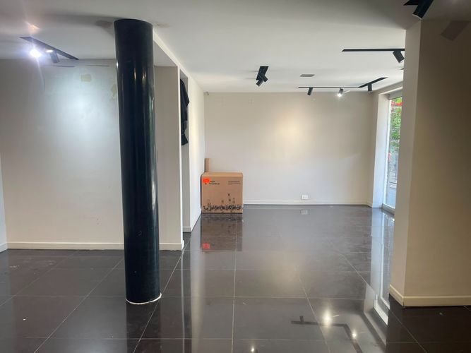 Oficina en arriendo en El Poblado, Medellín, 250 m² · foto 3 de 20