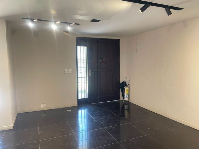 Oficina en arriendo en El Poblado, Medellín, 250 m² · foto 9 de 20