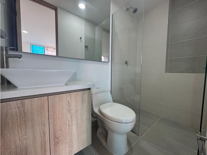 Apartamento de 2 alcobas en venta en San Jose, Sabaneta, 70 m² · foto 7 de 11
