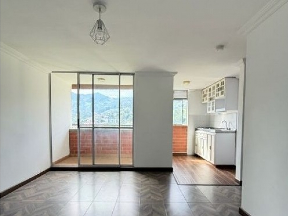 Apartamento en venta en La Tablaza, La Estrella · foto 2 de 9