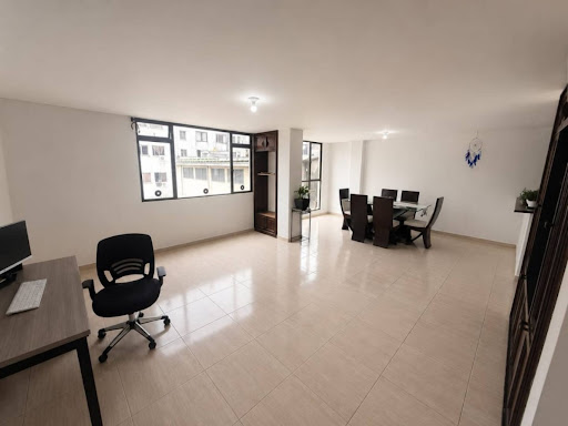 Apartamento en venta en Sector Plaza De Bolivar, Pereira · foto 2 de 15