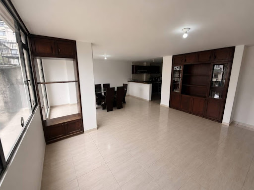 Apartamento en venta en Sector Plaza De Bolivar, Pereira · foto 3 de 15