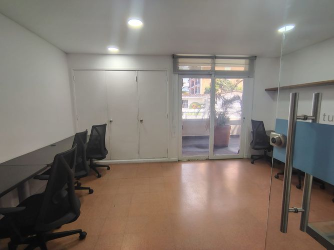 Oficina en arriendo en El Poblado, Medellín, 380 m² · foto 6 de 19