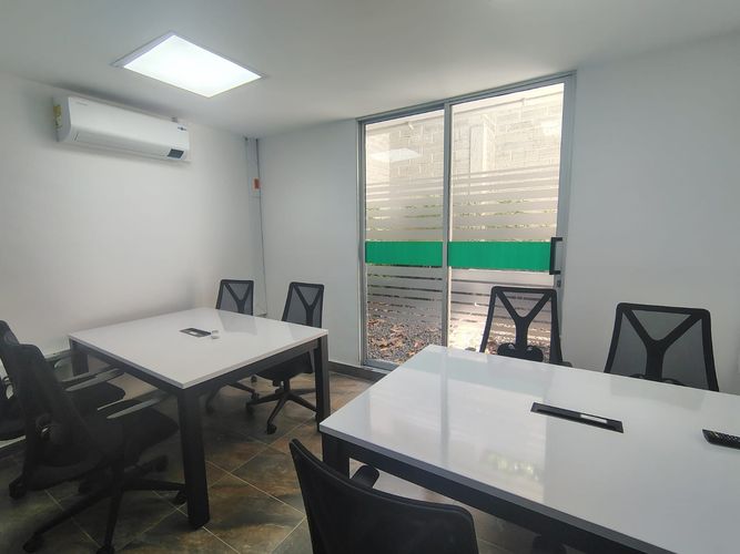 Oficina en arriendo en El Poblado, Medellín, 380 m² · foto 4 de 19