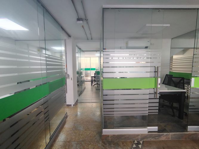 Oficina en arriendo en El Poblado, Medellín, 380 m² · foto 10 de 19