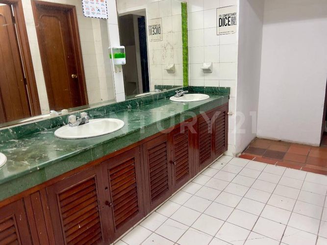 Local en venta en Evaristo Garcia, Cali, 4000 m² · foto 19 de 24