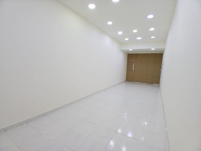Local en arriendo en El Poblado, Medellín, 42 m² · foto 4 de 8