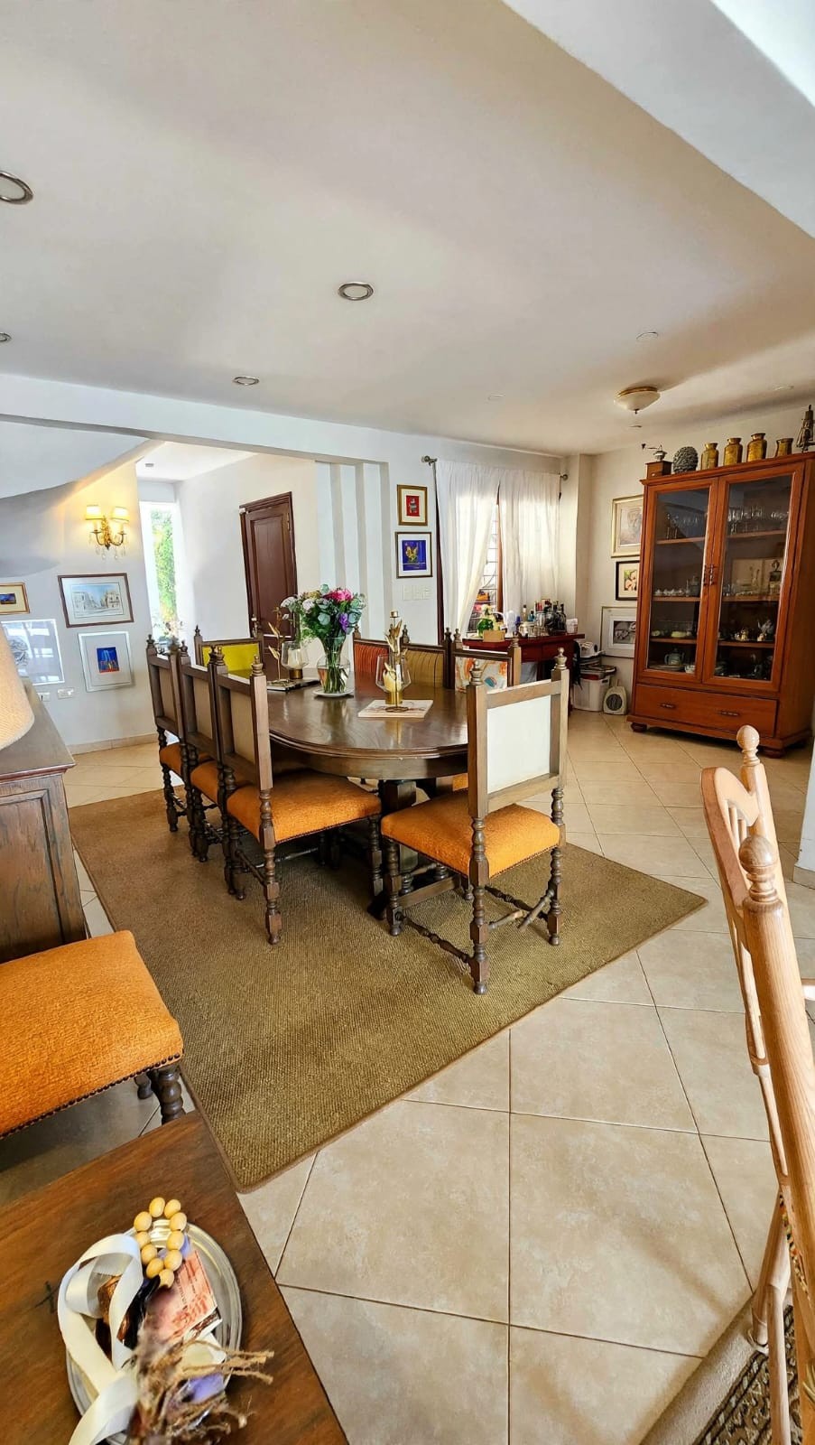 EN VENTA  HERMOSO Y AMPLIO DÚPLEX CON 4 DORMITORIOS + ÁREA DE SERVICIO COMPLETA EN MBURUCUYÁ‼️ — foto 3
