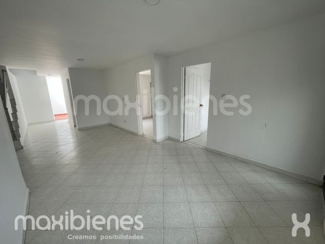 Casa de 3 alcobas en venta en Caicedo, Medellín, 150 m² · foto 7 de 11