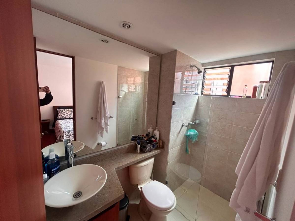Apartamento en venta en Portales Del Norte, Bogotá · foto 11 de 24