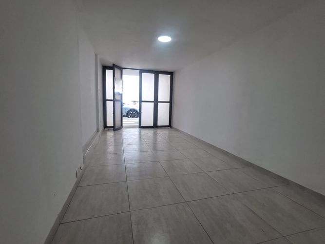 Local en arriendo en Popular Modelo, Pereira, 45 m² · foto 2 de 8