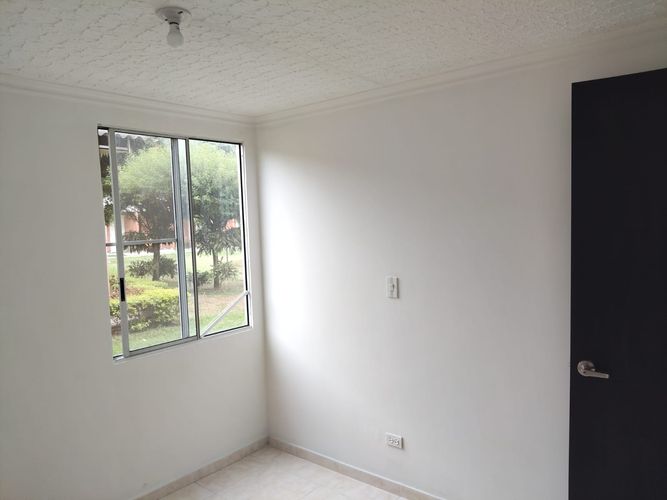 Apartamento de 3 alcobas en venta en Olimpico, Palmira, 57 m² · foto 2 de 19