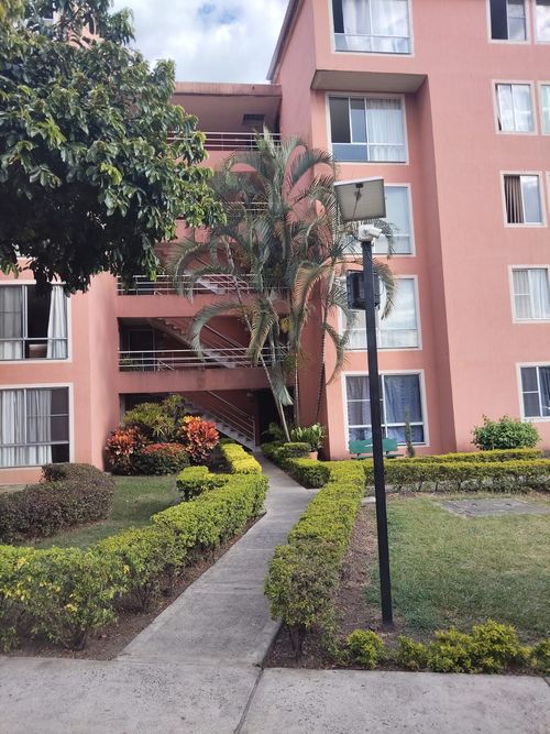 Apartamento de 3 alcobas en venta en Olimpico, Palmira, 57 m² · foto 3 de 19