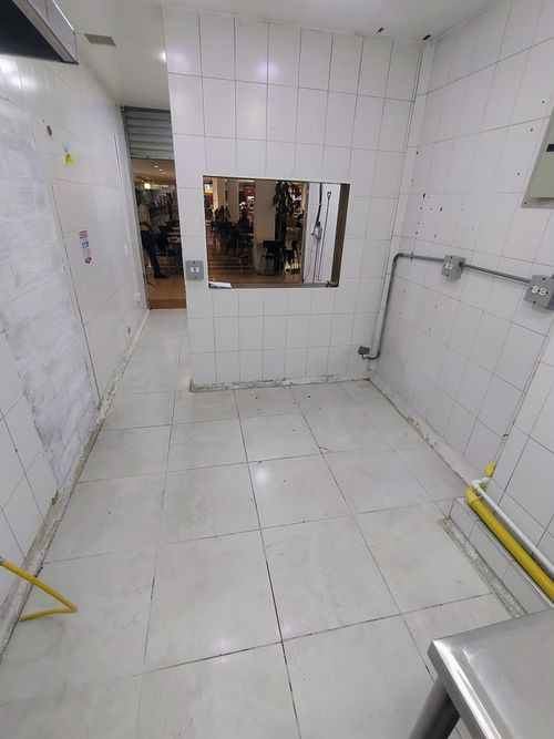 Local en arriendo en La Candelaria, Medellín, 15 m² · foto 7 de 8