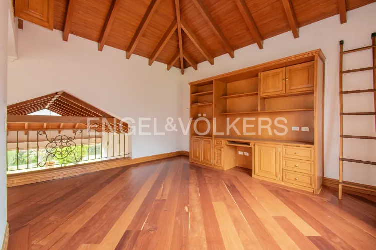 Casa de 4 alcobas en venta en Guaymaral, Bogotá, 458 m² · foto 15 de 20