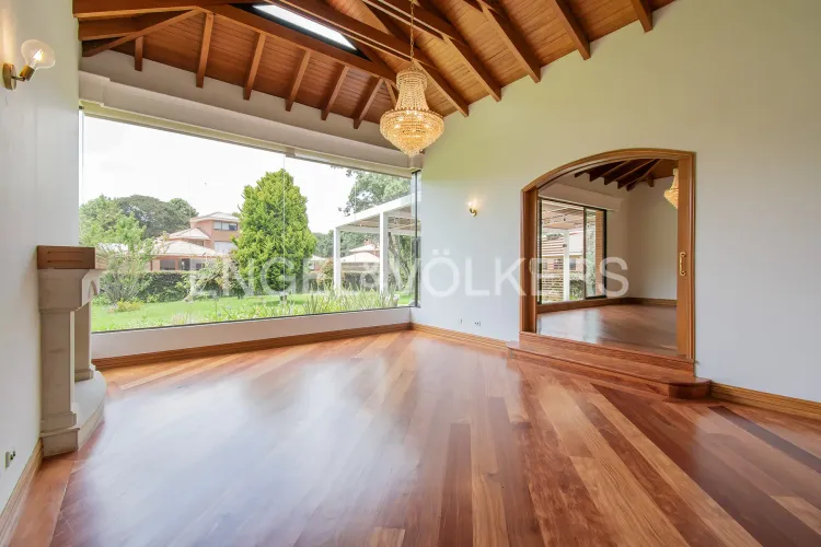 Casa de 4 alcobas en venta en Guaymaral, Bogotá, 458 m² · foto 6 de 20