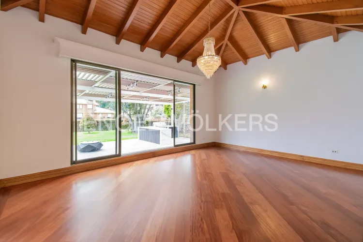 Casa de 4 alcobas en venta en Guaymaral, Bogotá, 458 m² · foto 3 de 20