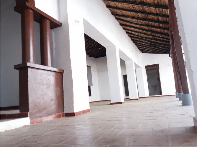 Casa de 1 alcoba en venta en La Aurora, Girón, 450 m² · foto 14 de 24