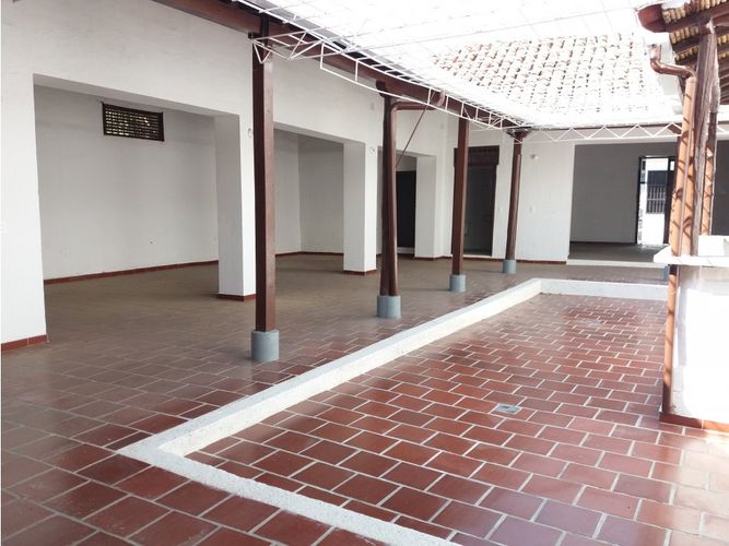 Casa de 1 alcoba en venta en La Aurora, Girón, 450 m² · foto 22 de 24