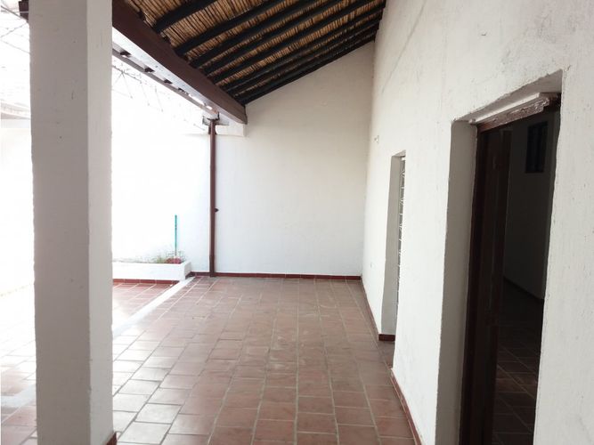 Casa de 1 alcoba en venta en La Aurora, Girón, 450 m² · foto 23 de 24