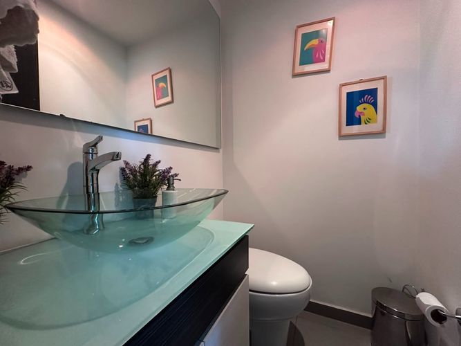 Apartamento de 2 alcobas en arriendo en El Poblado, Medellín, 165 m² · foto 3 de 11
