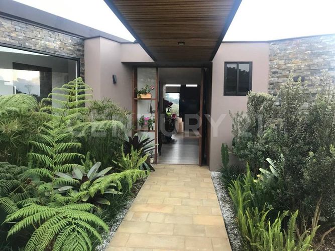 Casa de 3 alcobas en venta en El Porvenir, Rionegro, 278 m² · foto 4 de 18