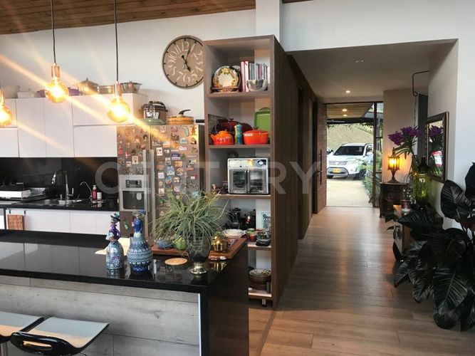 Casa de 3 alcobas en venta en El Porvenir, Rionegro, 278 m² · foto 7 de 18