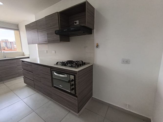 Apartamento de 3 alcobas en arriendo en Las Lomitas, Sabaneta, 80 m² · foto 7 de 17
