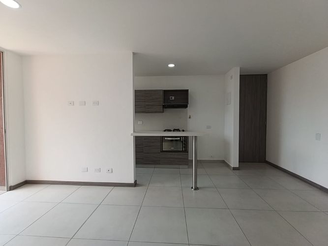 Apartamento de 3 alcobas en arriendo en Las Lomitas, Sabaneta, 80 m² · foto 16 de 17