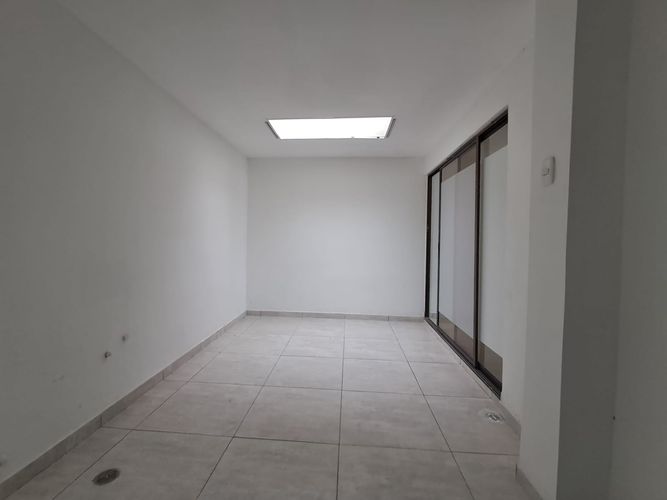 Local en arriendo en Popular Modelo, Pereira, 60 m² · foto 3 de 10