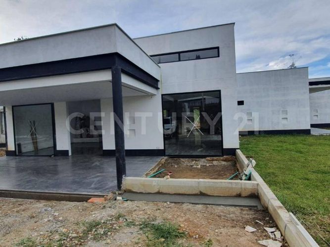 Casa de 3 alcobas en venta en Quirama, El Carmen de Viboral, 500 m² · foto 2 de 20