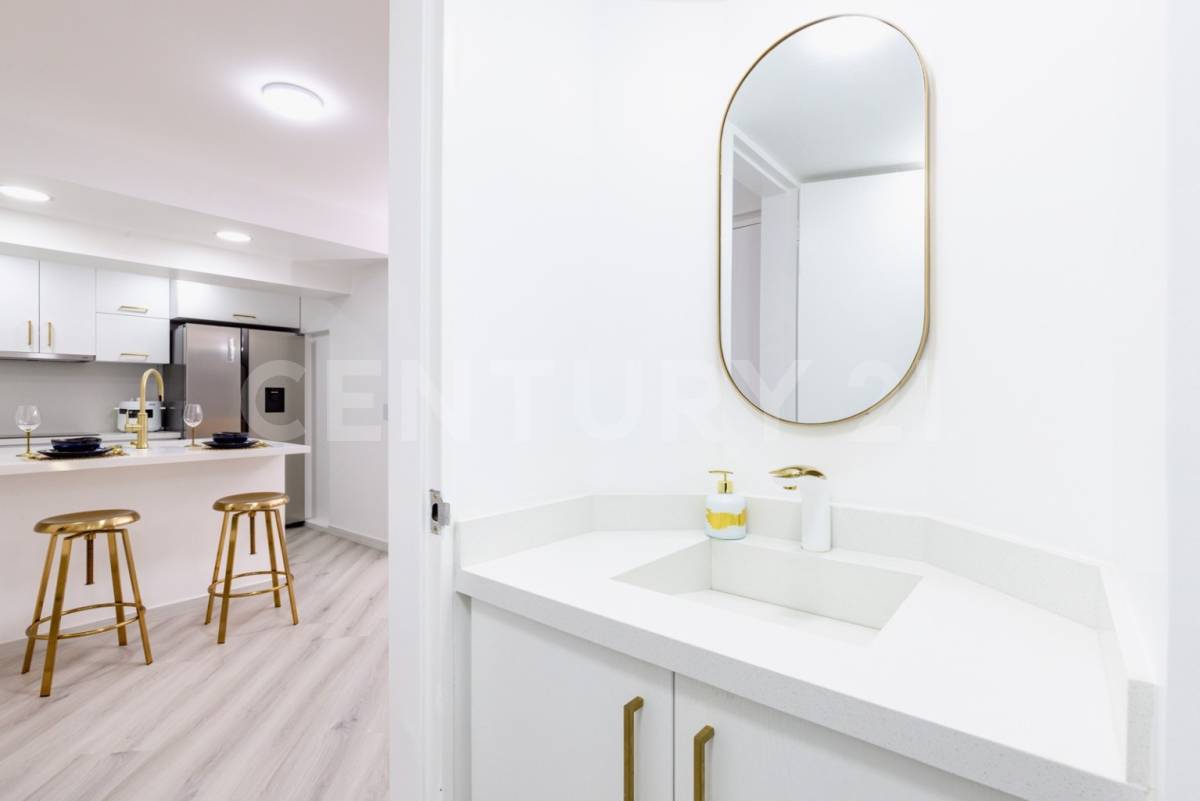 Apartamento en venta en La Candelaria, Medellín · foto 18 de 19