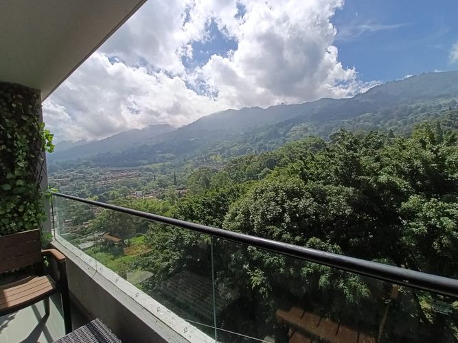 Apartamento de 2 alcobas en arriendo en Loma Del Escobero, Envigado, 85 m² · foto 5 de 13