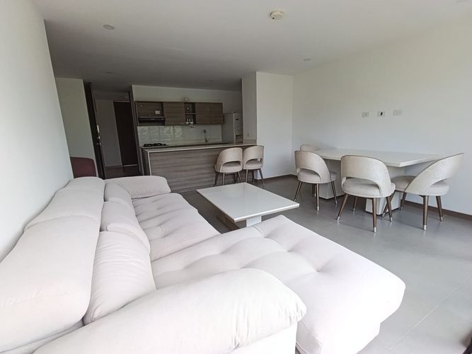 Apartamento de 2 alcobas en arriendo en Loma Del Escobero, Envigado, 85 m² · foto 7 de 13