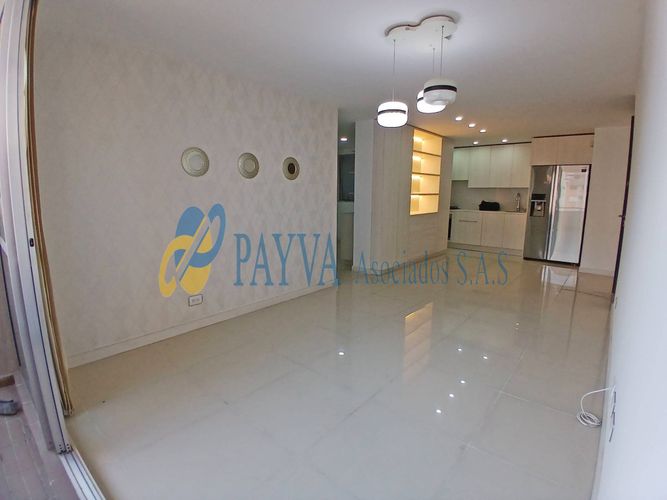 Apartamento de 3 alcobas en arriendo en Ciudad Del Río, Medellín, 83 m² · foto 4 de 16