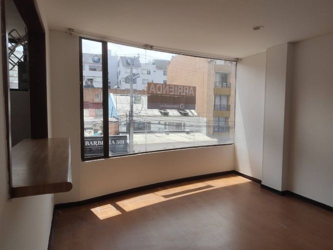 Apartaestudio en venta en Cedritos, Bogotá, 35 m² · foto 12 de 24