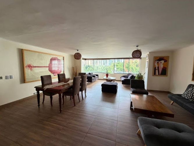 Apartamento de 4 alcobas en arriendo en Milla De Oro, Medellín, 220 m² · foto 7 de 18