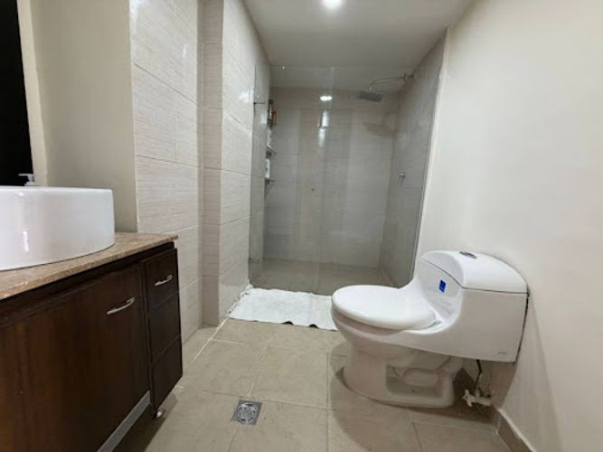 Apartamento de 4 alcobas en arriendo en Milla De Oro, Medellín, 220 m² · foto 10 de 18