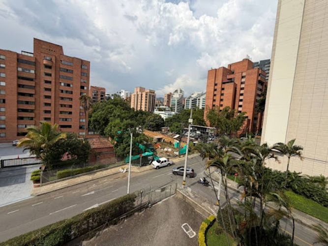 Apartamento de 4 alcobas en arriendo en Milla De Oro, Medellín, 220 m² · foto 18 de 18
