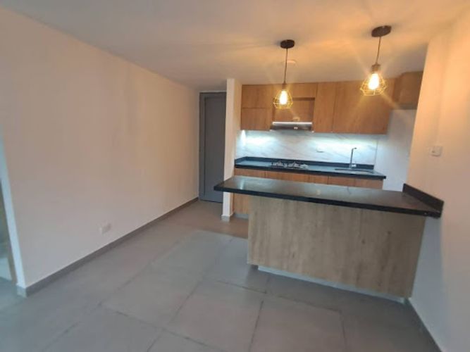 Apartamento de 2 alcobas en venta en Ciudadela Del Norte, Bello, 54 m² · foto 2 de 14