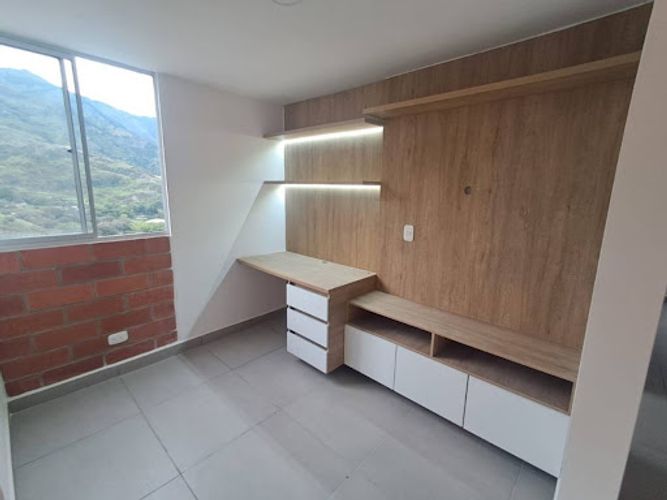Apartamento de 2 alcobas en venta en Ciudadela Del Norte, Bello, 54 m² · foto 10 de 14
