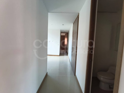 Apartamento en arriendo en Lalinde, Medellín · foto 7 de 24